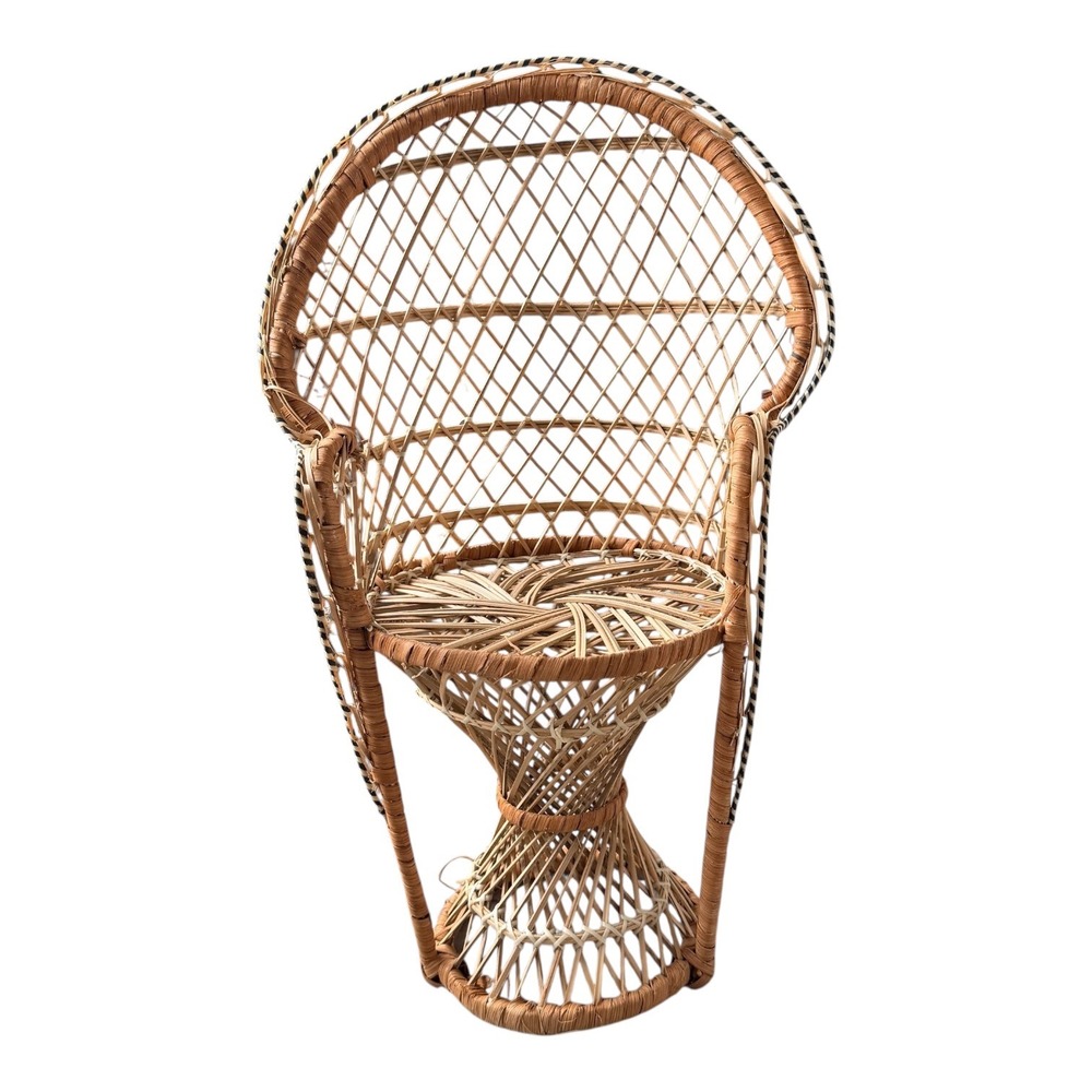 Vintage Boho Rattan Plant Stand Shelf Sitter Wicker Peacock Accent Decor